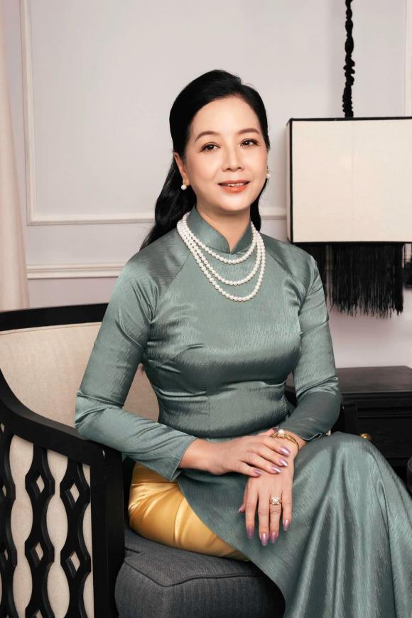 Ảnh thời trẻ của NSƯT Chiều Xuân bỗng hot trở lại, nhan sắc thanh tú 