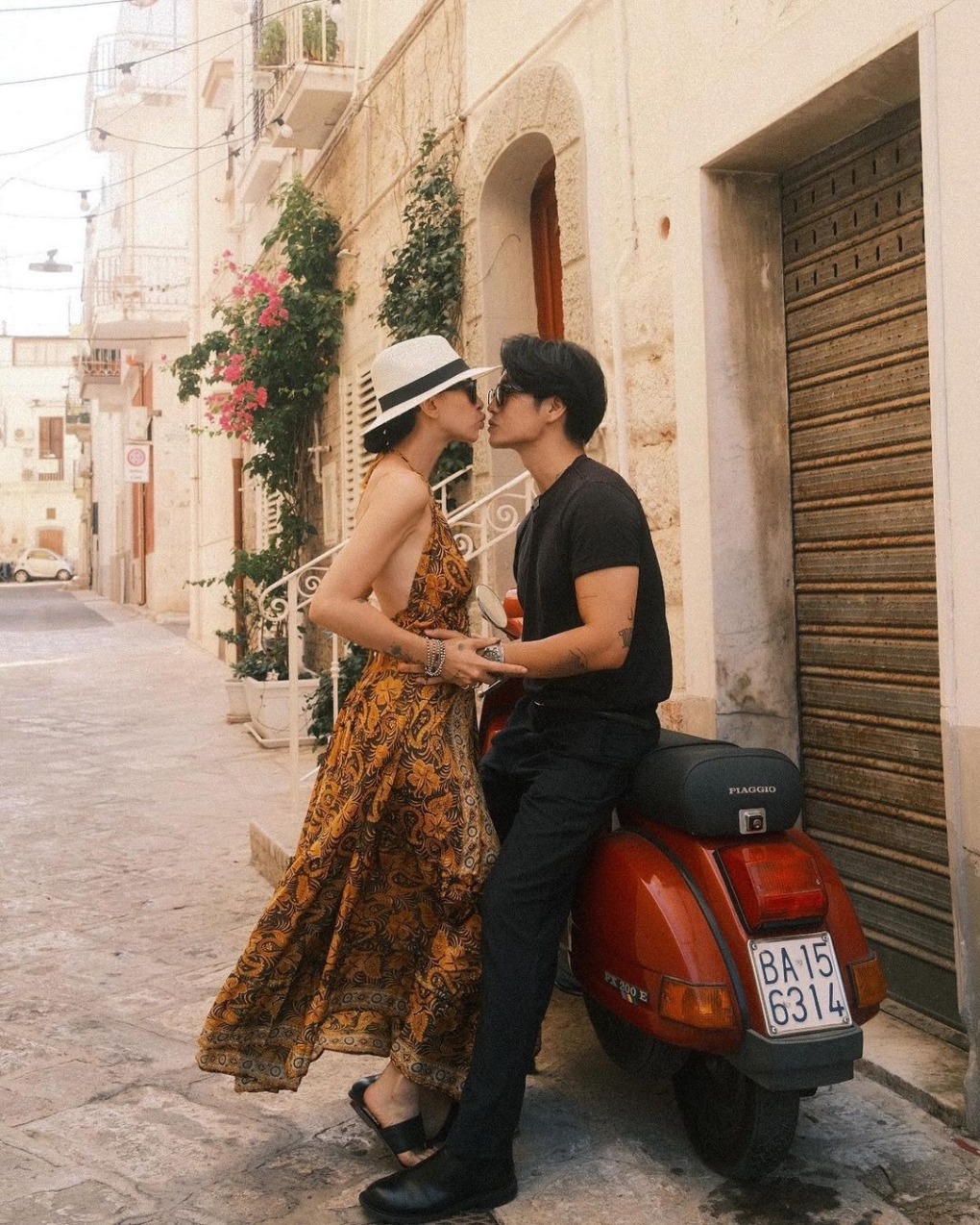 Huy Trần nhờ Ngô Thanh Vân cắt tóc để tiết kiệm nhưng thành phẩm lại 