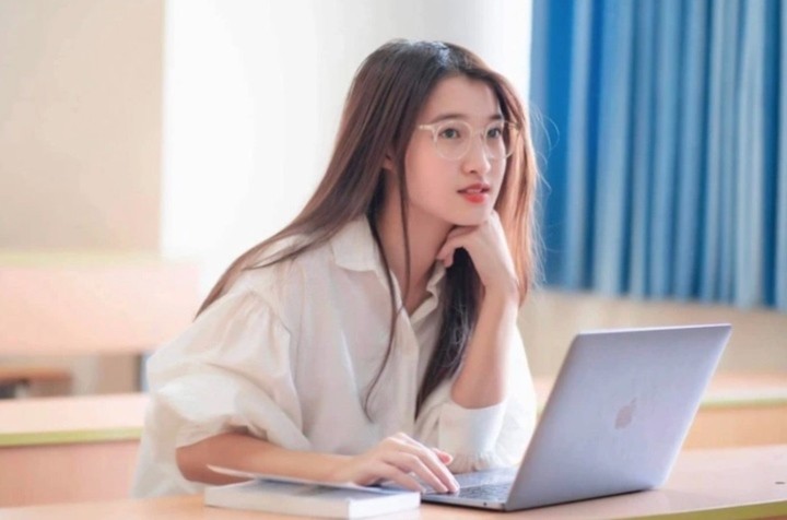 So mặt mộc của Top 3 Miss World Vietnam 2022: Tân Hoa hậu liệu có đẹp nhất?- Ảnh 2