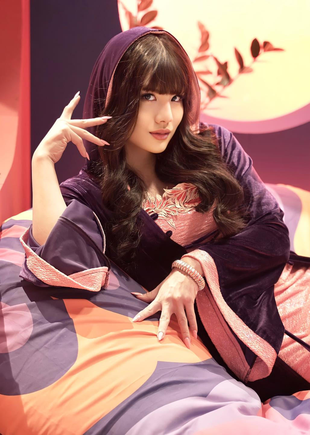 Duy Khánh giả gái xuất thần được khen xinh như thần tiên tỷ tỷ - Ảnh 4