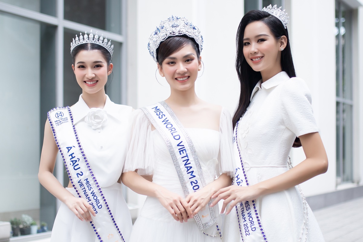 Hoa hậu Mai Phương nói gì khi bị nghi khai gian học vấn - Ảnh 1