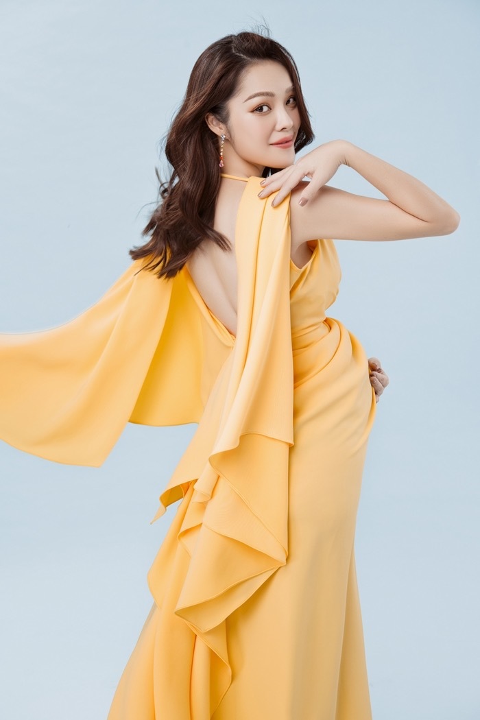 Dương Cẩm Lynh là ai? Tình cũ Minh Luân, Á hậu xinh đẹp 2 làm mẹ đơn thân - Ảnh 1