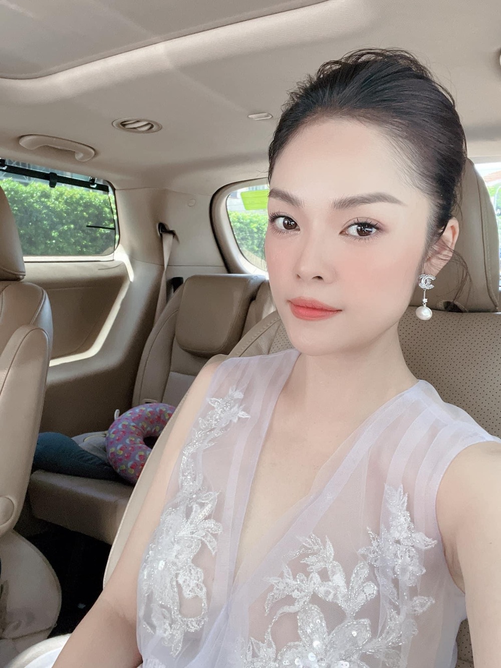 Dương Cẩm Lynh là ai? Tình cũ Minh Luân, Á hậu xinh đẹp 2 làm mẹ đơn thân - Ảnh 2