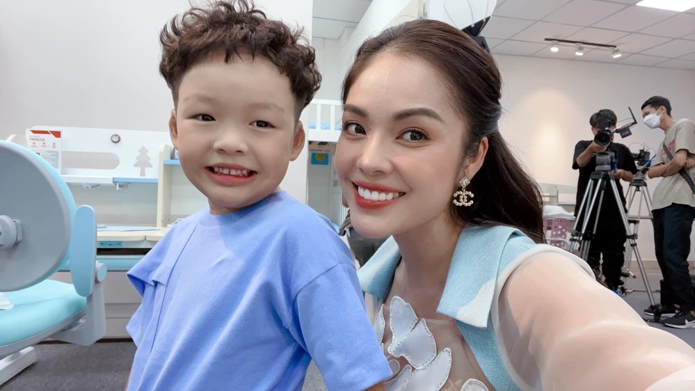 Dương Cẩm Lynh là ai? Tình cũ Minh Luân, Á hậu xinh đẹp 2 làm mẹ đơn thân - Ảnh 6