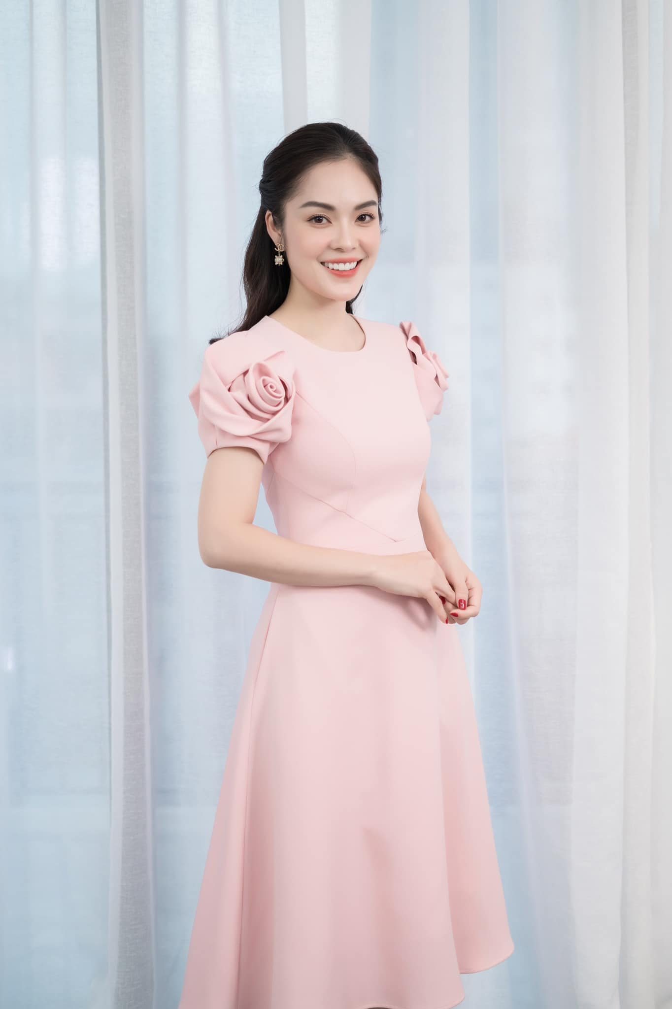 Dương Cẩm Lynh là ai? Tình cũ Minh Luân, Á hậu xinh đẹp 2 làm mẹ đơn thân - Ảnh 2