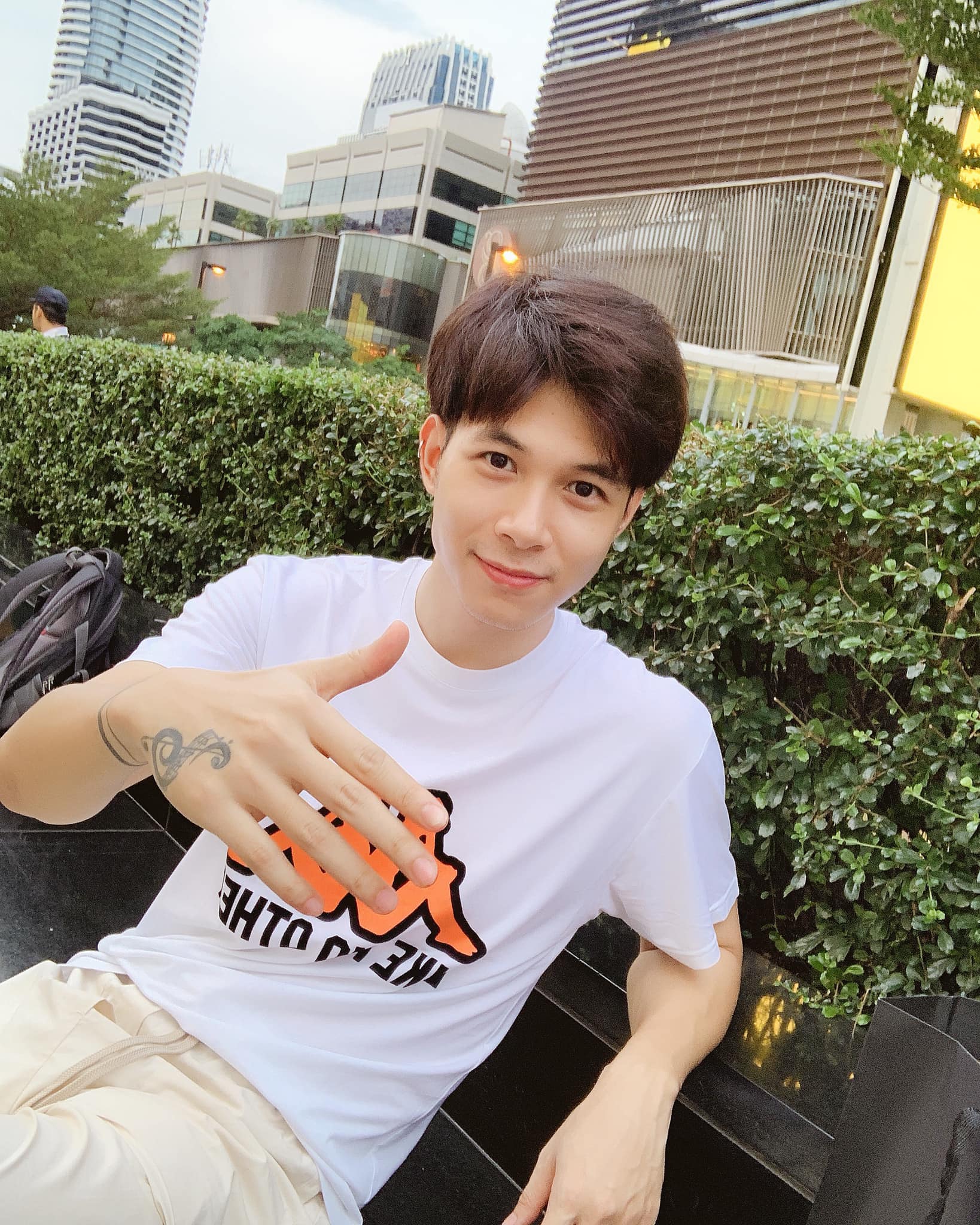 Anh Tú là ai? Chàng ca sĩ điển trai, lên xe hoa cùng Diệu Nhi sau 7 năm yêu - Ảnh 4