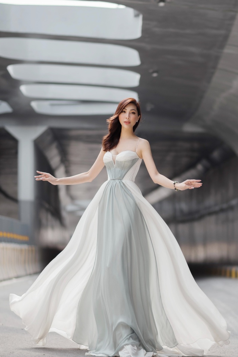 Những Á hậu, Hoa hậu sở hữu chân dài trên 1,8m: Bảo Ngọc liệu có đỉnh nhất? - Ảnh 2