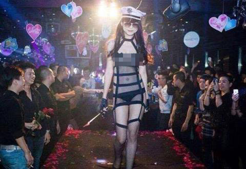 Á hậu Huyền My là ai? Á hậu 1 cuộc thi Hoa hậu Việt Nam 2014 vướng nhiều tranh cãi về đời tư - Ảnh 1