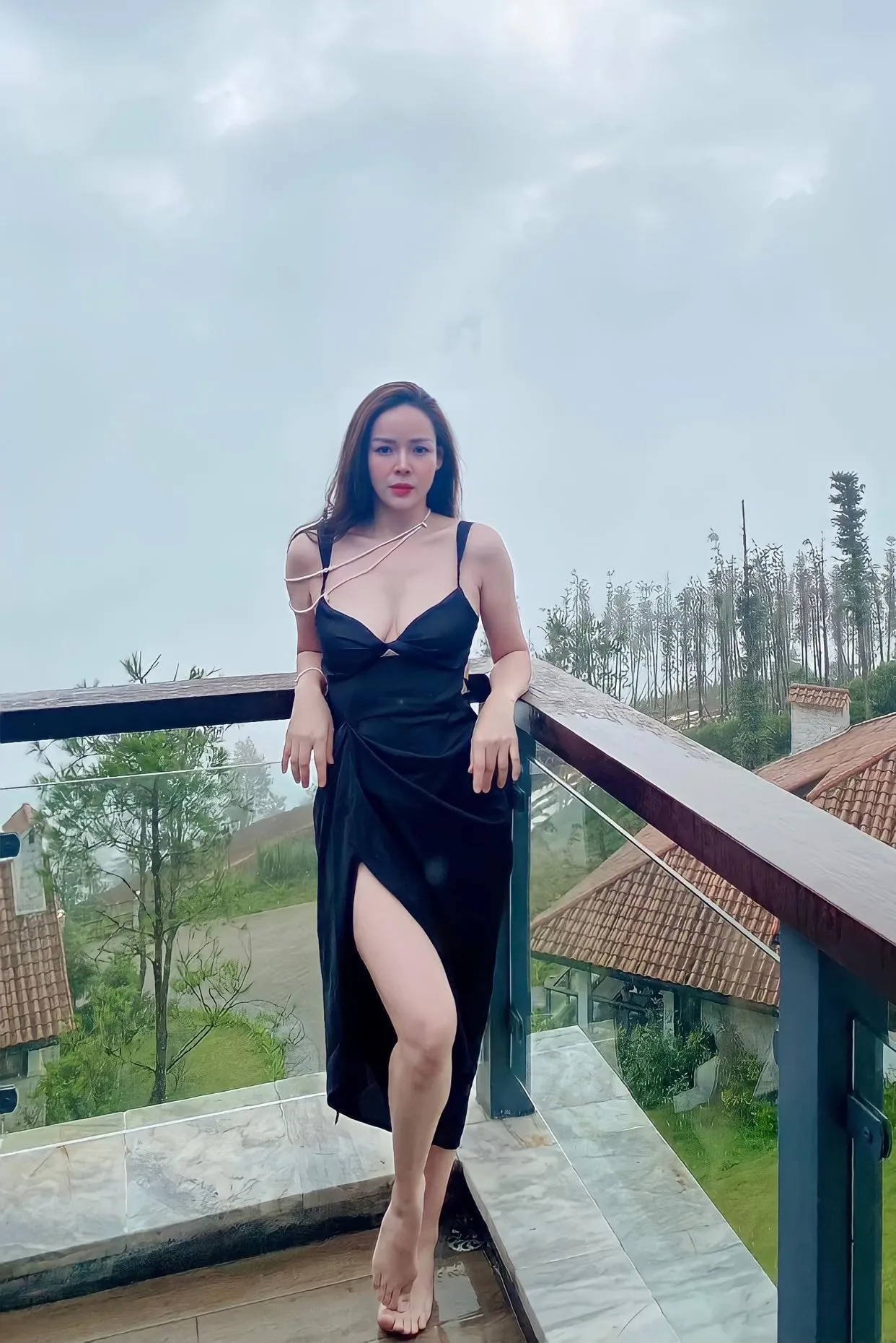 Hồng Quang ngỡ ngàng trước cảnh nóng của vợ Diễm Hương và Bình An trong 