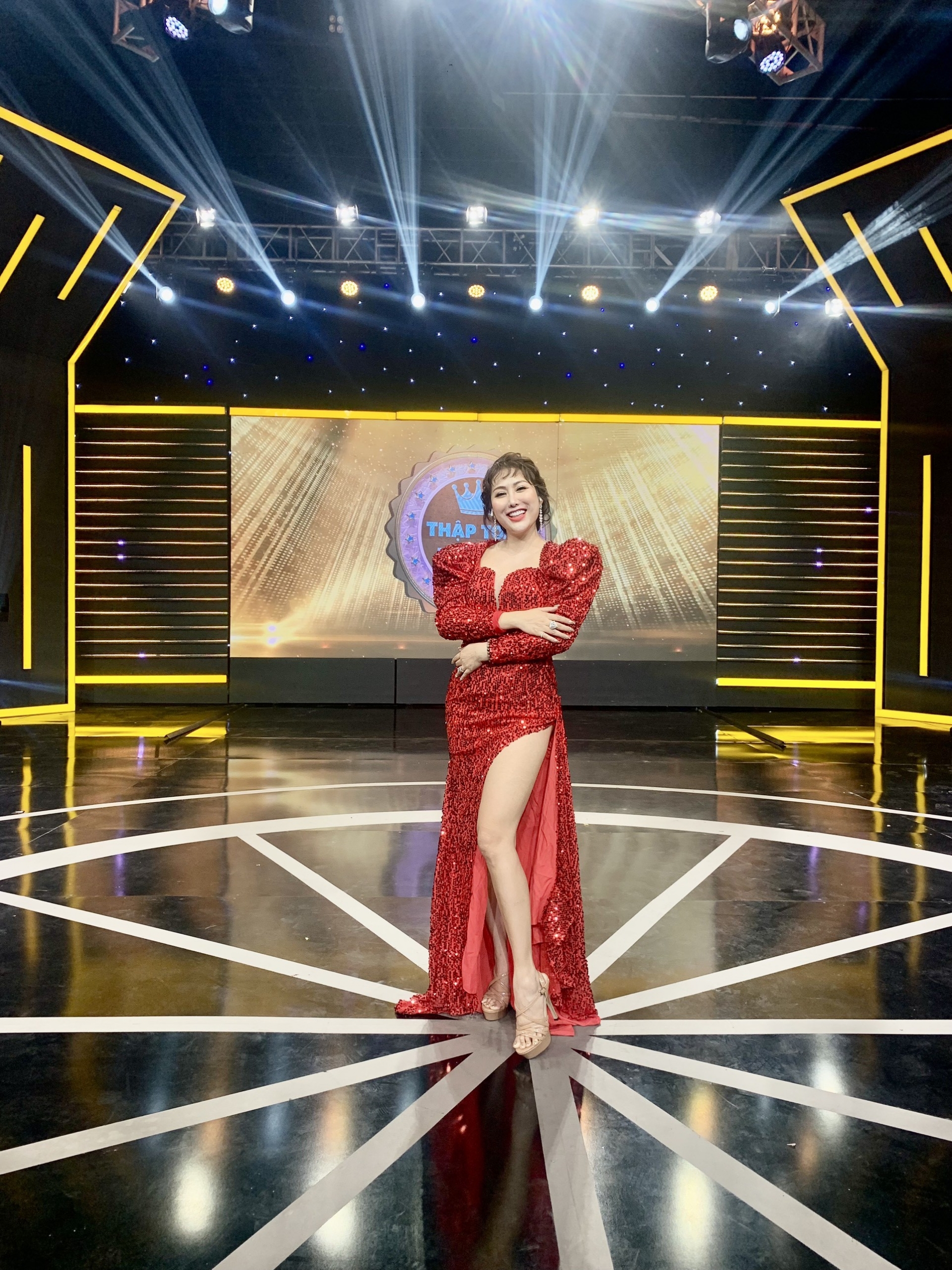 Phi Thanh Vân xem cuộc hôn nhân thứ 2 là sai lầm, ám ảnh khi thấy chồng cũ lấy mã tấu chém nát đồ - Ảnh 1