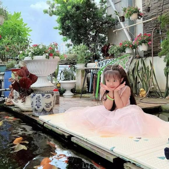 Con gái 4 tuổi của Diệp Lâm Anh được nhận xét ngày càng giống bố- Ảnh 2