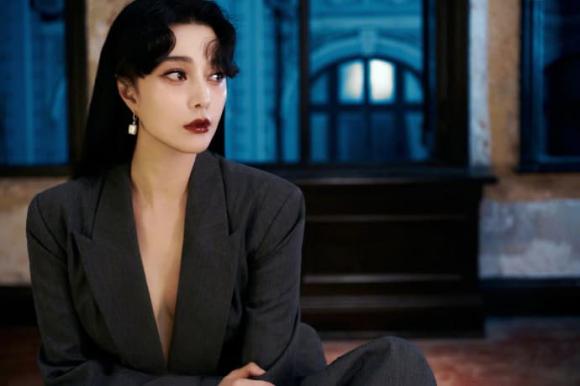 Phạm Băng Băng mặc vest không nội y, khiến netizen choáng ngợp với khí chất nữ tổng tài - Ảnh 6