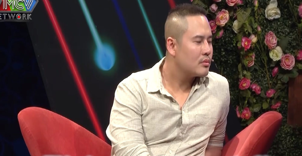 Chàng trai tặng hộp quà rỗng cho đàng gái trên show hẹn hò, màn giải thích mới gây choáng - Ảnh 4