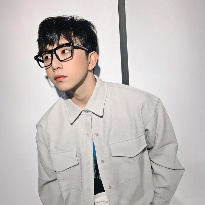 Thiều Bảo Trâm thẳng tay bỏ theo dõi 