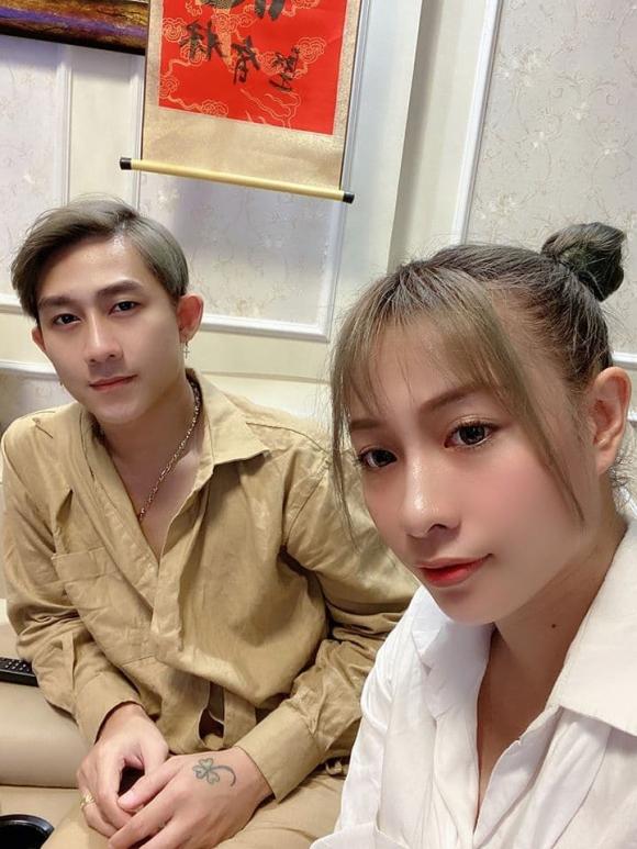 Hồ Gia Hùng (HKT) khoe bồ mới sau 6 tháng cưới vợ cũ- Ảnh 1