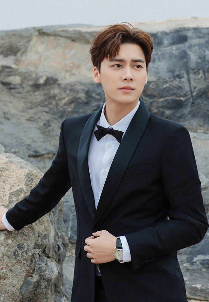 Lý Dịch Phong bị viện kiểm soát tối cao Trung Quốc xóa mọi bài đăng giữa tin đồn bị bắt vì mua dâm - Ảnh 1