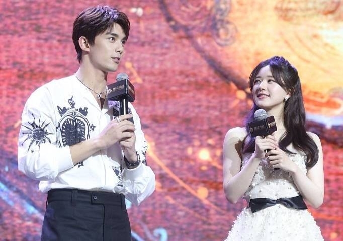 Triệu Lộ Tư là ai? 
