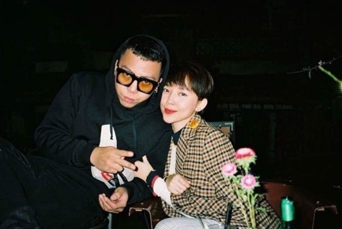 Chán cuộc sống thành phố, vợ chồng Tóc Tiên - Hoàng Touliver rủ nhau 