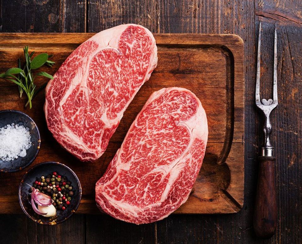 Thịt bò rất tốt để tăng cường cơ bắp, giúp săn chắc cơ thể. Ảnh: internet