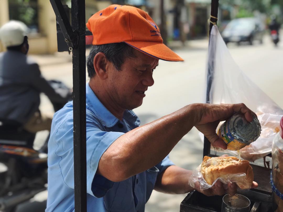 Một xe bánh mì kẹp kem hiếm hoi ở Sài Gòn. Ảnh: @cuppo_nguyen.