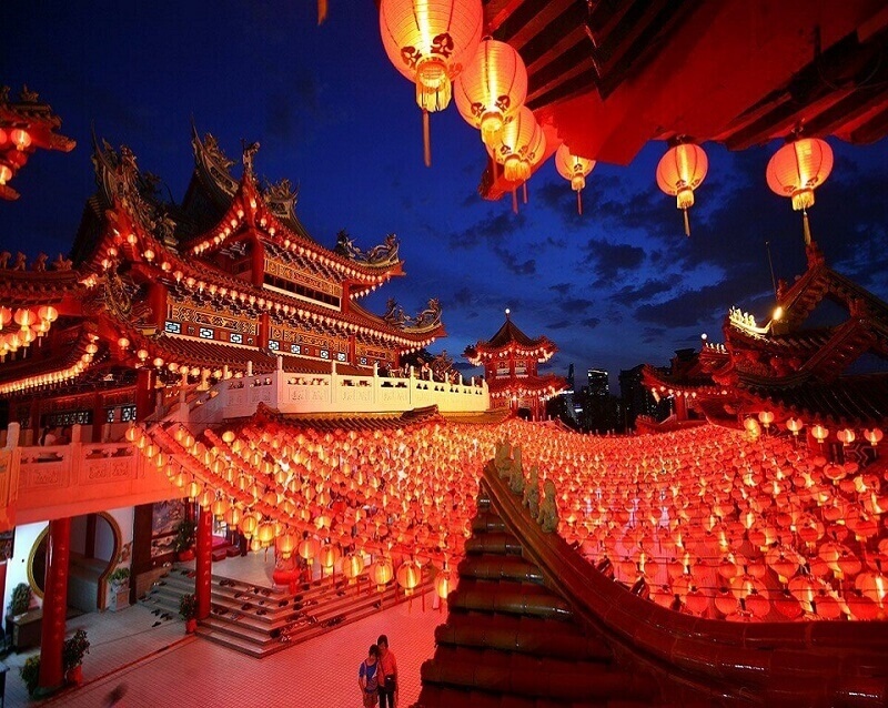 Người dân Đài Loan thường trang trí đèn lồng đỏ trong mỗi dịp Tết.