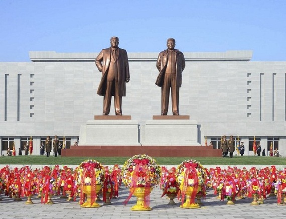 Người Triều Tiên sẽ dâng hoa ở chân tượng đài Chủ tịch Kim Nhật Thành.