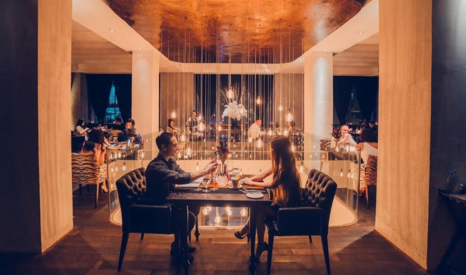 5 nhà hàng lãng mạn để ghi điểm với người ấy ngày 8/3 ở Sài Gòn