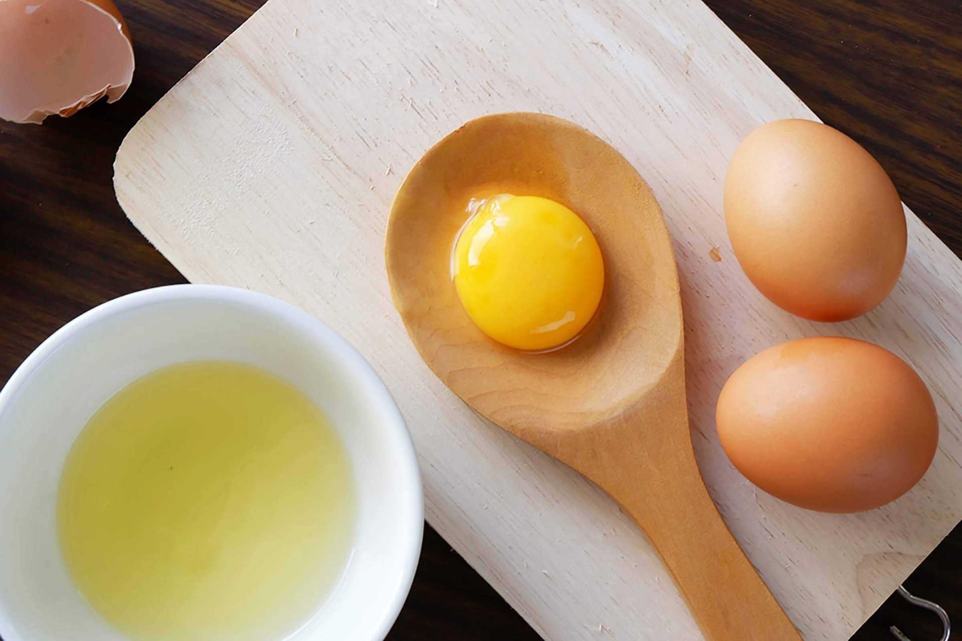Cách làm trứng chiên bọt biển 'bồng bềnh' gây sốt cộng đồng mạng - Ảnh 2