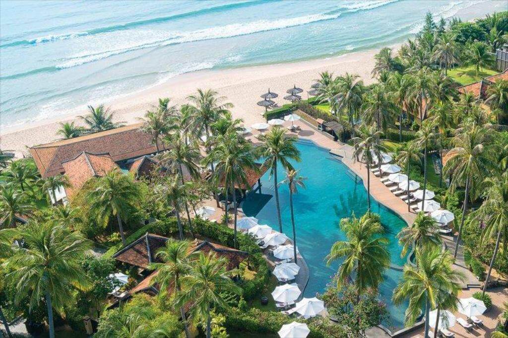 Khu vực Mũi Né có rất nhiều resort và khách sạn hạng sang.