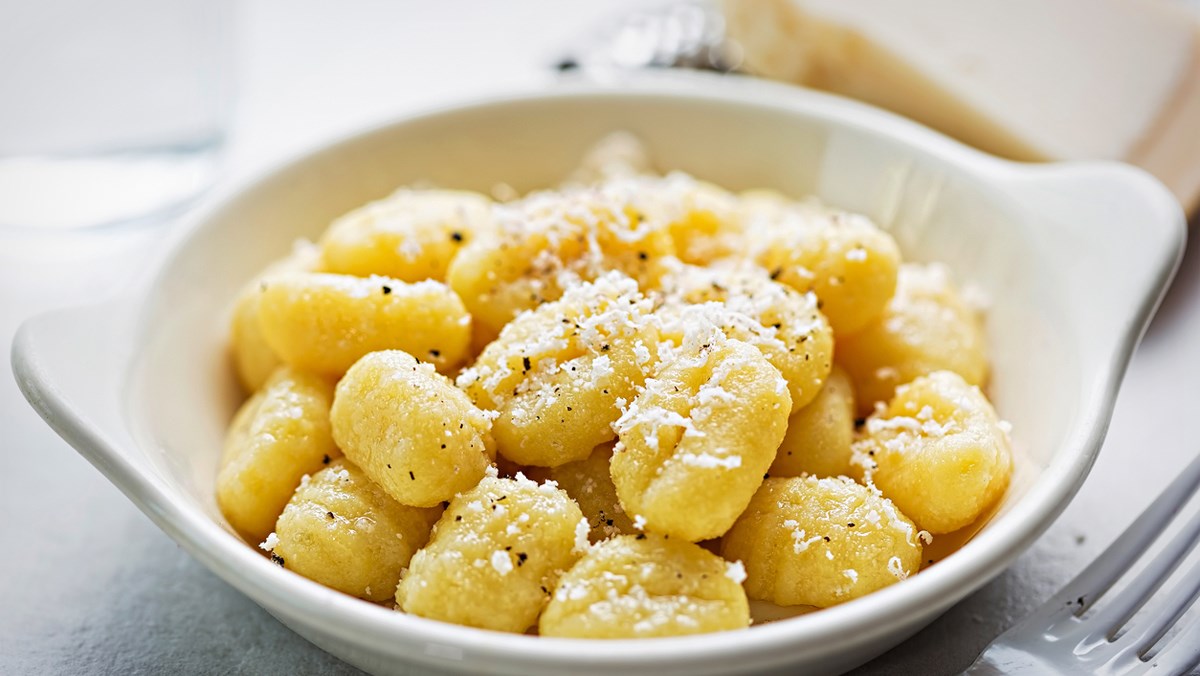 Gnocchi là món ăn truyền thống của ẩm thực Ý với hương vị bùi béo vô cùng thơm ngon.