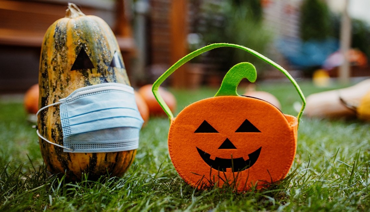 Ngày nay, người ta không quá quan tâm đến ý nghĩa của ngày Halloween nhưng chúng lại đem đến nhiều giá trị giáo dục cũng như giá trị nhân văn.