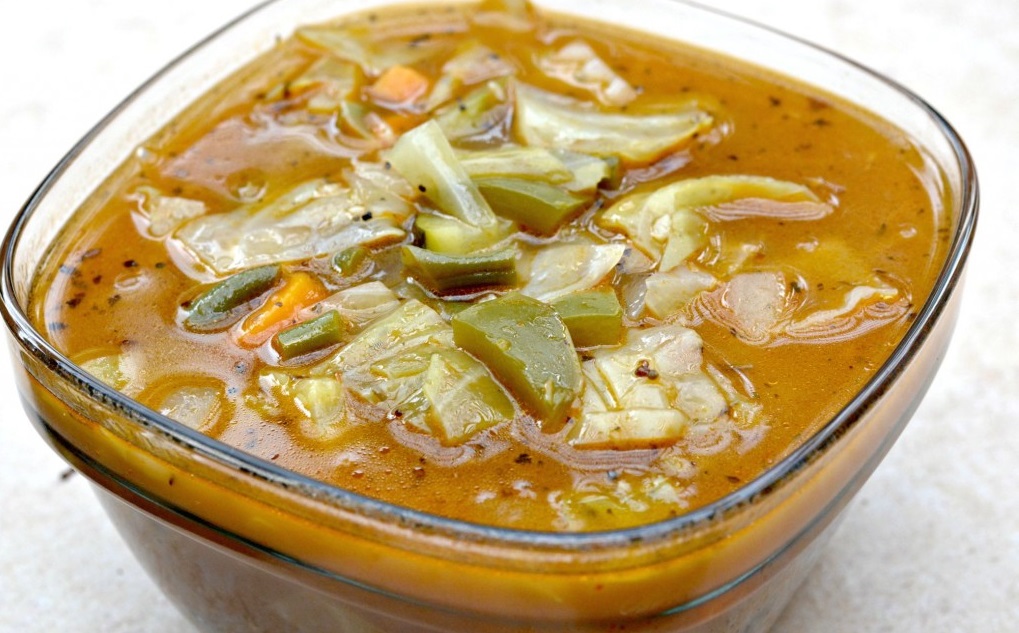 Cách nấu súp bắp cải giảm cân - bí quyết giữ dáng của nhiều sao Việt.
