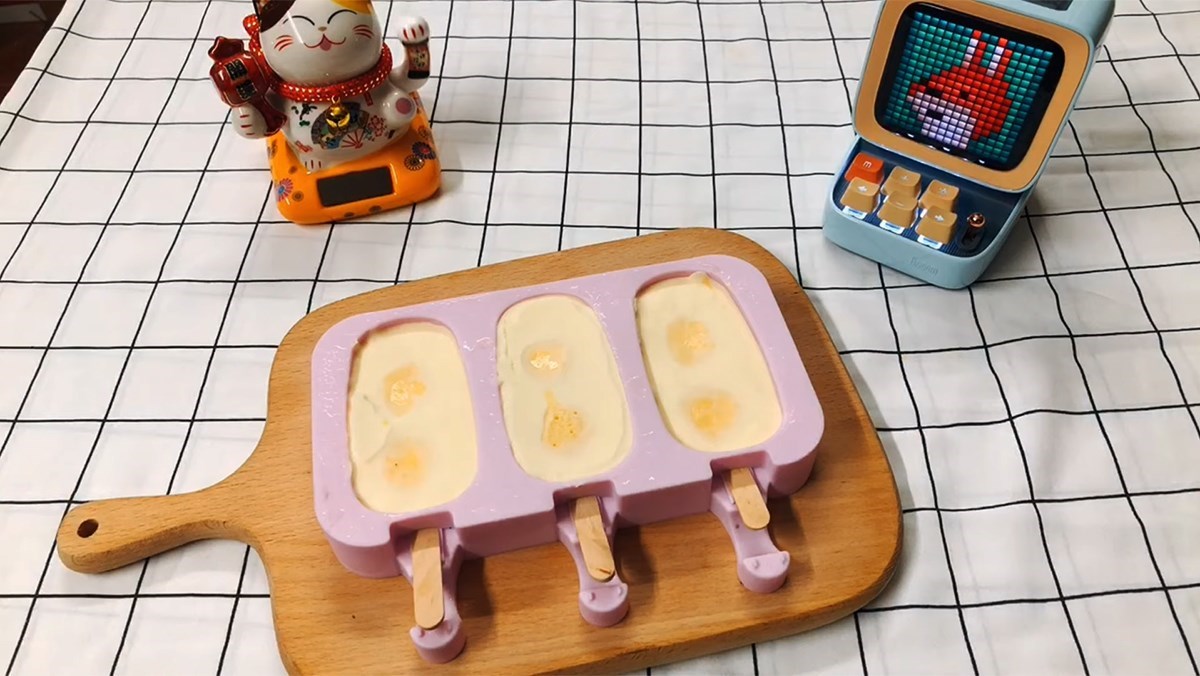 Cách làm kem trứng muối béo ngậy, thơm lừng mà không bị tanh