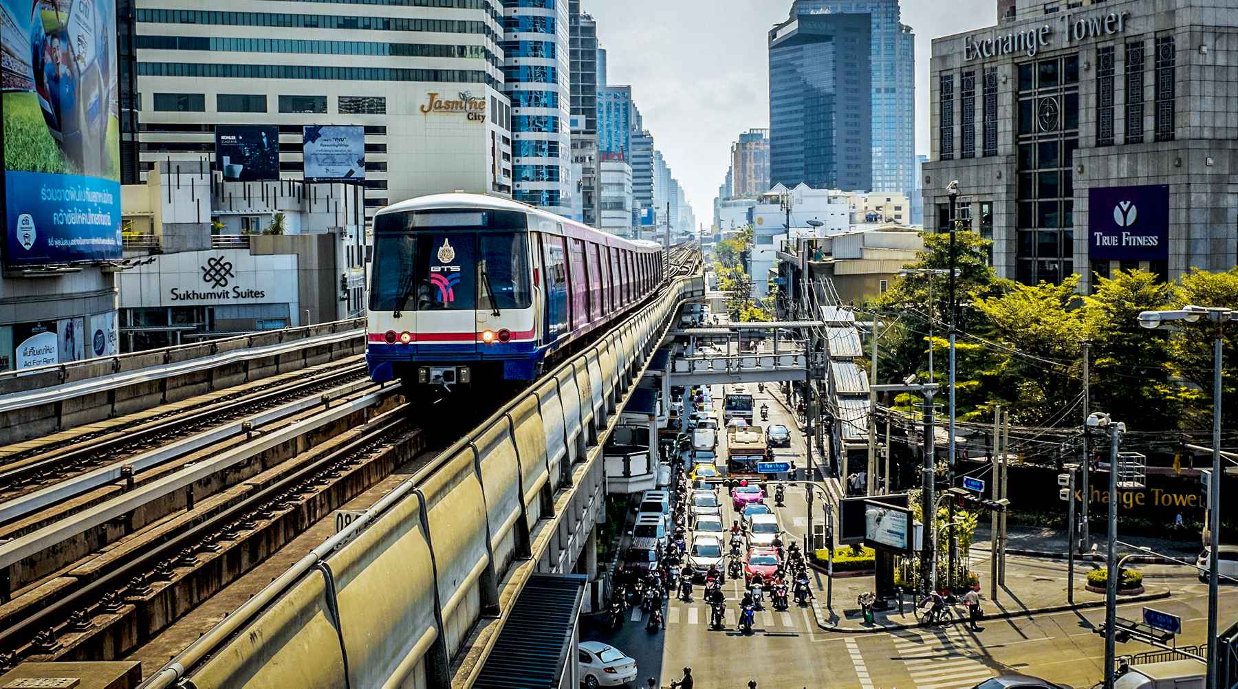 Tuyến tàu điện trên cao BTS ở Bangkok.