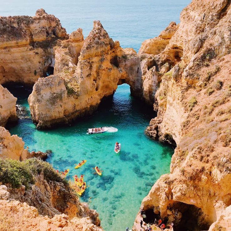 Lagos, thiên đường du lịch bên bờ biển Algarve.