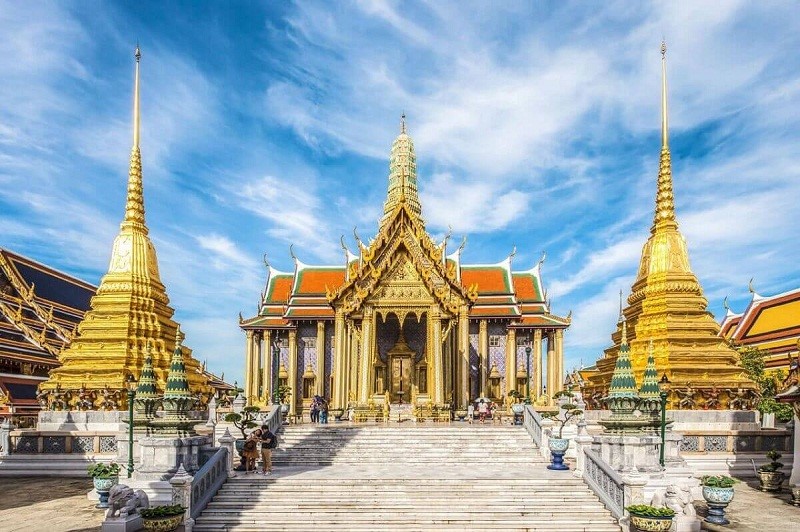 Thái Lan được mệnh danh là xứ sở chùa Vàng.