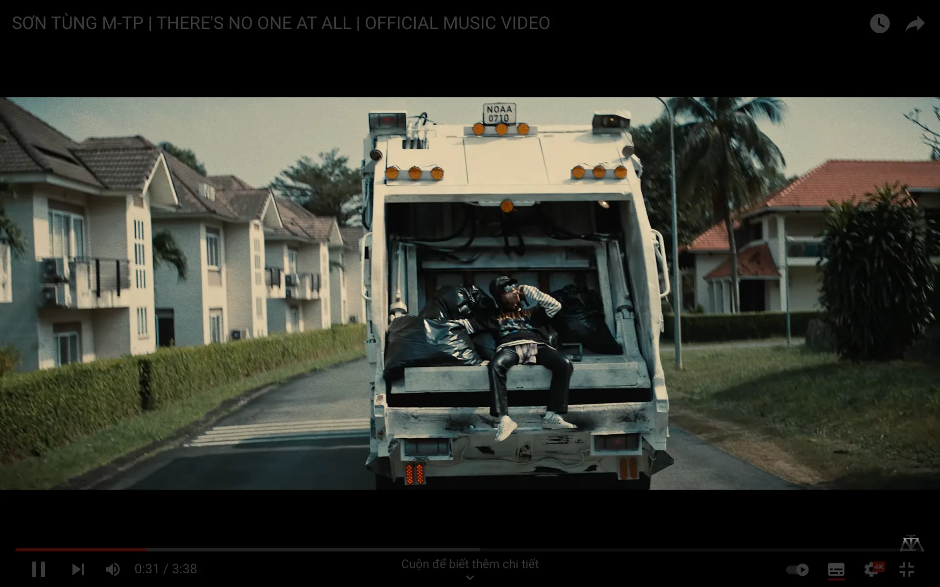Từ A đến Z về “There's No One At All” của Sơn Tùng M-TP, lời bài hát và câu chuyện trong MV - Ảnh 4