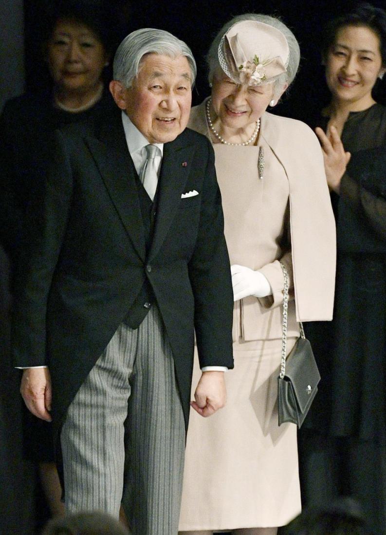 Những bộ trang phục Tây phương ấn tượng của cựu Hoàng hậu Michiko Shoda