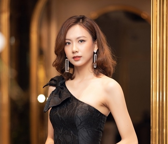 Nhan sắc ấn tượng của hai thí sinh cao trên 1,8 m của Hoa Hậu Việt Nam 2020