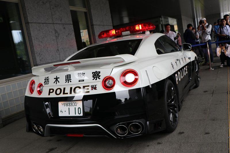 Xe 12 tỷ Lexus LC 500 được dùng làm xe cảnh sát - Ảnh 5