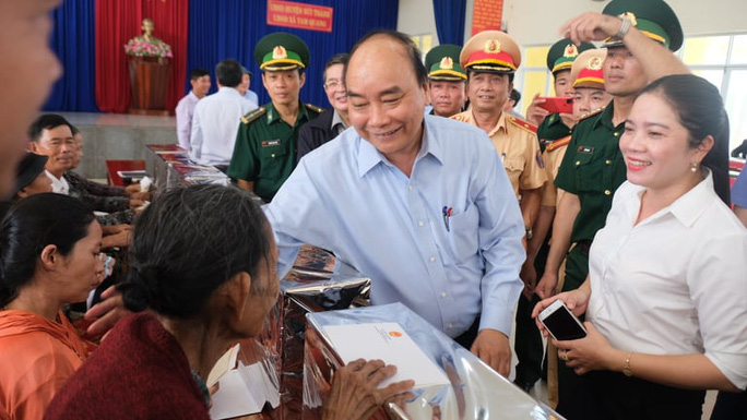 Thủ tướng yêu cầu điều trị miễn phí và tốt nhất cho nạn nhân Trà Leng - Ảnh 2