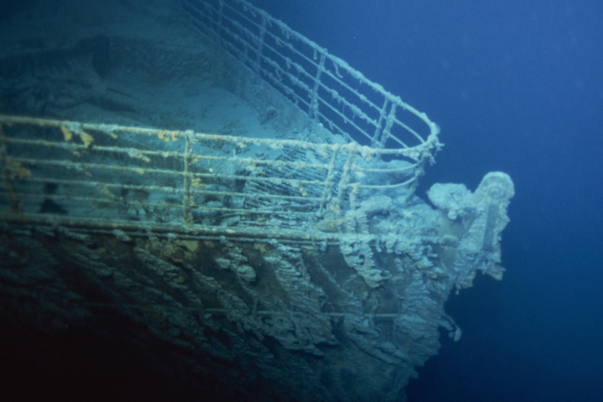 Một số hình ảnh của xác tàu Titanic ở độ sâu 3,8 km dưới đáy biển ở phía bắc Đại Tây Dương được chụp vào năm 1996. Ảnh: Xavier