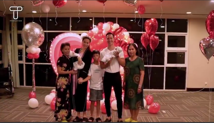 HOT: Hồ Ngọc Hà lần đầu tung ảnh gia đình 5 người lộ gương mặt cặp song sinh - Ảnh 3