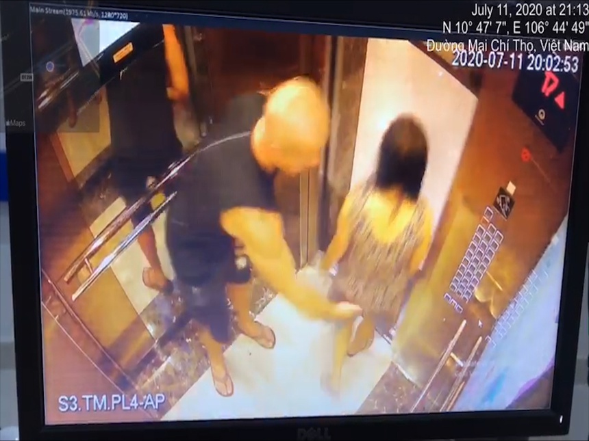 Vụ người đàn ông vỗ mông phụ nữ Việt trong thang máy bị lên án ở Estonia - Ảnh 2