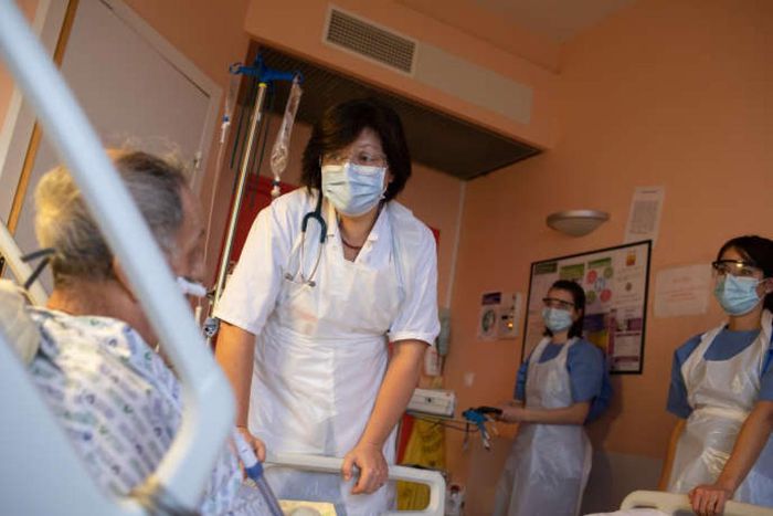 Pháp sẽ tiêm vaccine ngừa Covid-19 miễn phí cho toàn dân vào tháng 1/2021