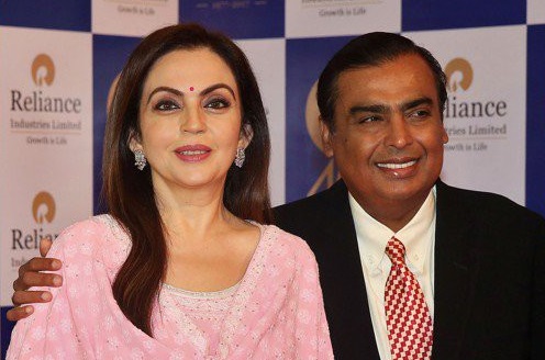 Sở hữu gần 90 tỷ USD, gia đình giàu nhất châu Á vẫn bắt con đi buýt