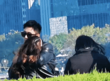 Tối nay Địch Lệ Nhiệt Ba và Hoàng Cảnh Du sẽ công khai tình cảm