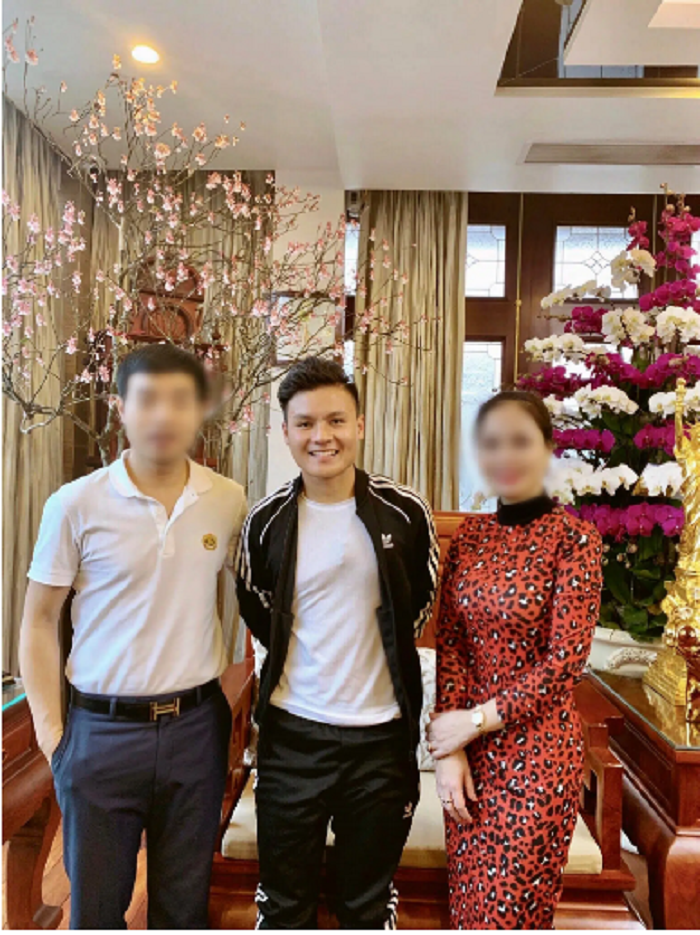 Lộ ảnh Quang Hải chụp với bố mẹ tình mới tin đồn Hải Anh - Ảnh 1