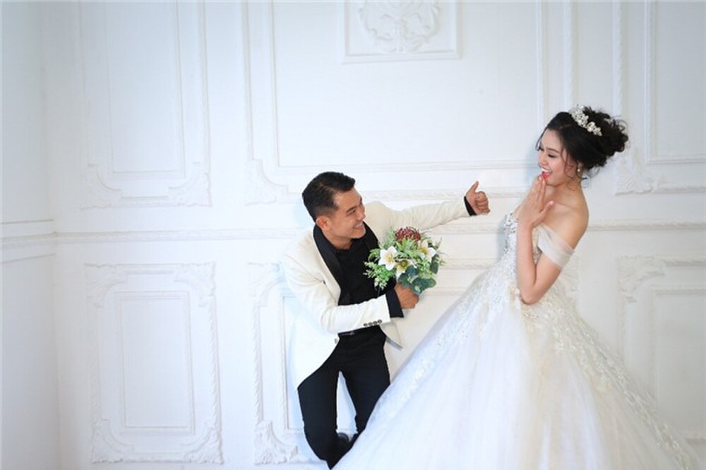 Cuộc hôn nhân hạnh phúc của Vân Quang Long bên vợ trẻ kém 10 tuổi - Ảnh 4