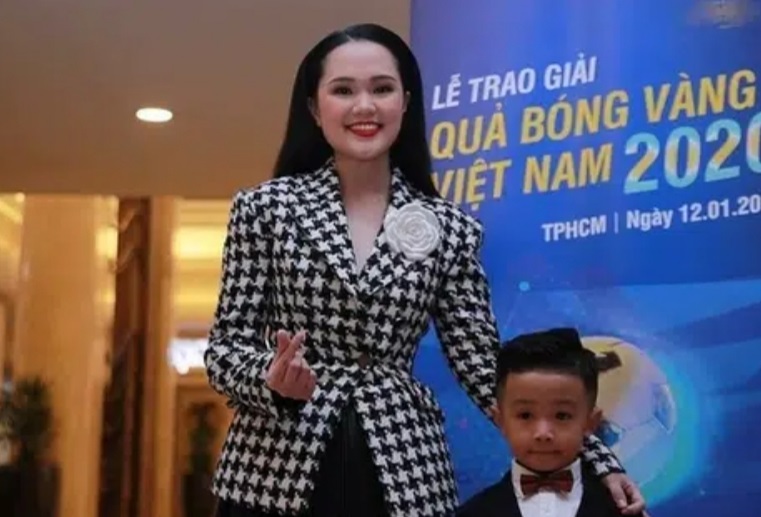 Đi sự kiện, Quỳnh Anh vợ Duy Mạnh bị soi nhan sắc